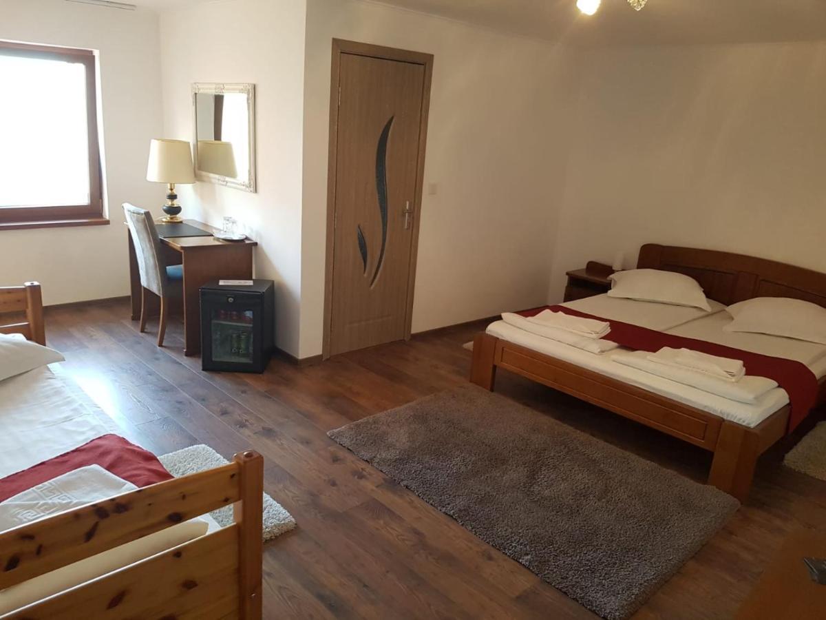 Casa Irinella Bed & Breakfast Satu Mare Ngoại thất bức ảnh